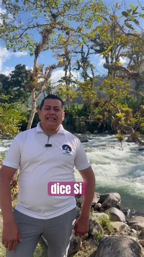 Dame de beber Jesús es el Agua de Vida, la fuente eterna que sacia la sed más profunda del alma.