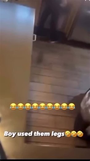 @switchgoblrrrrd on Instagram: "@switchgoblrrrrd for more 🩸💥 . • The 2025 Mercedes E 53 Hybrid can be DC fast-charged • E 53 Hybrid has multiple regenerative braking modes but no one-pedal driving • The E 53 Hybrid’s price may be too high for a mixed bag of attributes The latest AMG-badged E-Class gets its increased power output. That’s not because of a higher-output engine, but instead has to do with its charge port. Arriving at U.S. dealers now, the 2025 Mercedes-Benz AMG 53 Hybrid (https://