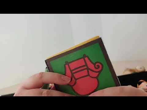 I'm starting to make prop accurate Blue's Clues Handy Dandy notebooks