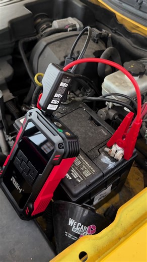 #lifesaver #jumpbox #batterycharger #batterylife #airpump