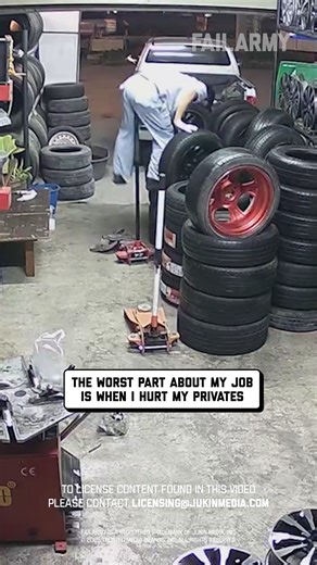 "No, I don't want to talk about work." 😩 🤣 #cctv #nutshot #lowblow #groinshot #ballbusting #workfail #fail | FailArmy