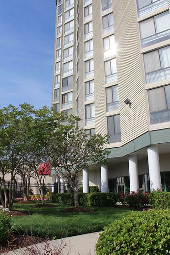 John Knox Towers - Senior Living Apartments for Rent in Norfolk Virginia