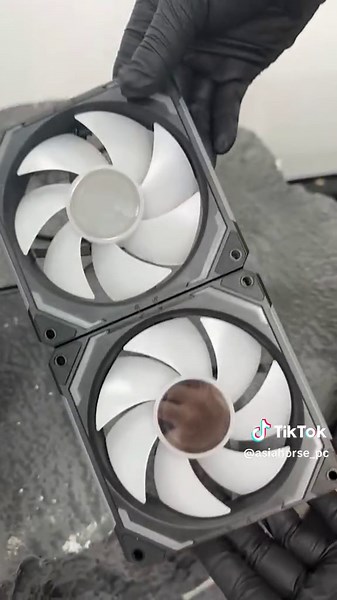 1-Minute Quick Installation of COSMIQ UNI FAN (With Controller) #asiahorse #gaming #gamingpc #pcsetups #pcbuild #fyp #custompc #techier #cosmiq