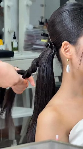 Hairtutorial & Makeup 📩 D/M booking IG: makeup.since23. YT: Manmakeup.official FB | Page: Man Make Up ______ #hairtutorial #makeupartist #makeup # #mua #makeuplife #makeuplovers #greece #skg #makeupaddiction #makeuptutorial #makeuplook #makeupartistagreece #makeupbyme #makeupforever #makeupinspo #makeuptutorial #makeupideas #makeupjunkie #greece #makeupblogger #makeupgoals #smokeyeye #makeuptips #makeupartistworldwide #makeuplooks #muasupport #muagreence #makeupweeding #viralmakeup | Man Channe