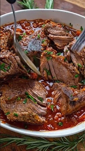 Slow-Cooked Tender Pot Roast