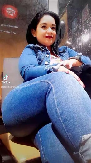 Videos de Clau arana 💙 (@claudia.arana91) con “Niña De Mi Corazón - La Arrolladora Banda El Limón De René Camacho”