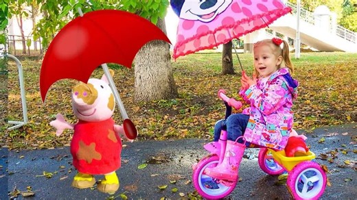 戴安娜小女孩和哥哥罗玛跟着玩具小猪佩奇化身小小守护者，还帮助小朋友们度过难关！