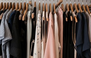 Fast-fashion : Plus de 40 articles par personne commandés en ligne l’an dernier, un record en France
