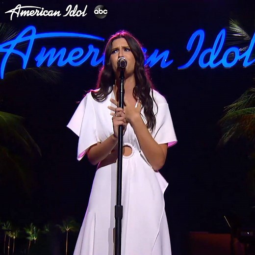 3.4M views · 33 reactions | OK, Julia just proved she can OWN that stage.  See you Sunday at 8:00 p.m. on ABC 7 as we get to know our #AmericanIdol Top 21! | ABC7NY | Facebook