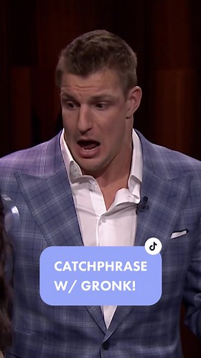 Liam Hemsworth Plays Catchphrase with Gronk on Fallon Tonight