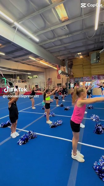 Our first practice for our 6 week cheer program was a HUGE success! 🤩 #cheerleader #pompoms #wearestorm ⛈️