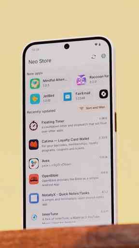 Alternative to the Play Store That Google Wants to Hide