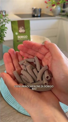 Pasta di sorgo con Barbabietola e feta
