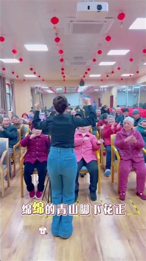 Joyful Moments in Assisted Living: Daily Life Unboxed