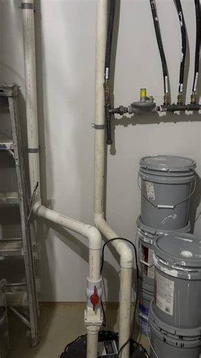 Sewage pump check valve is VIOLENT