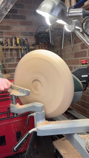 Martyn York on Instagram: "Those Ash platters I turned not so long back…….. I thought I’d taken a video and here it is…… Latter stages of the back of the platter… as you can see to the left, at the tool edge onto the Ash, just how dry the wood actually was… it was an entirely gentle process, a push cut would not have been the way - I tried and realised super quickly that would trash a gorgeous piece of wood….. So a gentle scrape type cut using the bowl gouge…… taking time and patience…… I was se