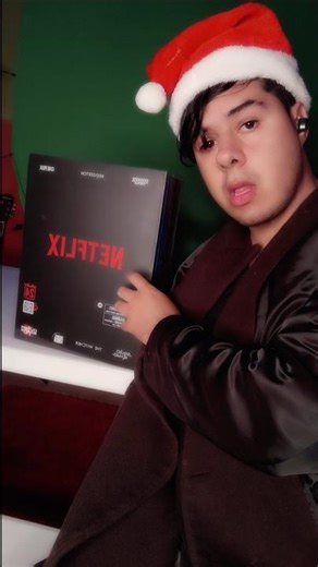 Día 4 abriendo caja de netflix Stranger Things y el juego del calamar ¿qué salió? #netflix