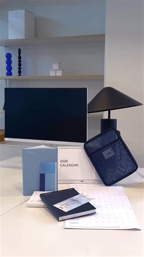 orlo on Instagram: "2026 of the folds and unfolds. 居家／辦公必備系列💙🩵🤍 早鳥優惠倒數五天！ ∎ 早鳥限定75折起 ∎ 官網滿千免運 www.orlo.co"