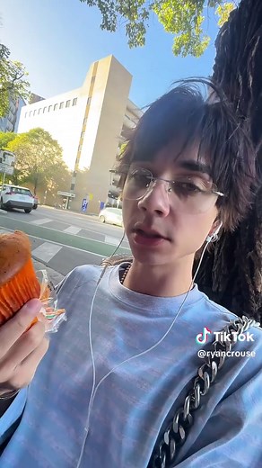 Melbourne's Amazing 7-Eleven Experience vs. Japan