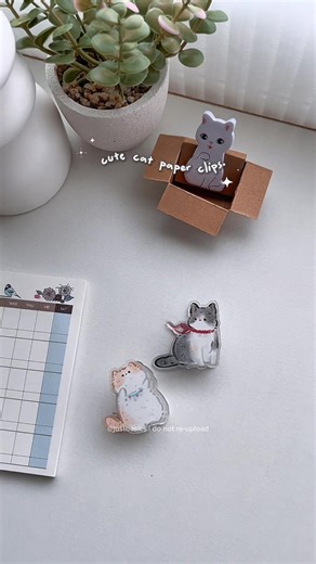 omg! this acrylic paper clips are the cutest #paperclip #acrylic #clips #catpaperclip #stationery