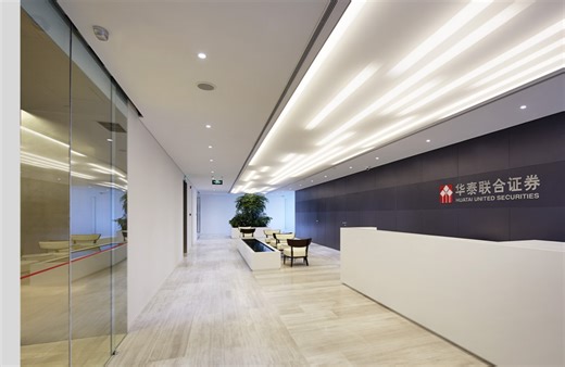 大空间办公室布局秘籍：功能板块有序叠加，空间逻辑大气磅礴！