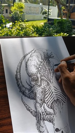 Dikonursyahra ART on Instagram: "Xenomorph • Ink Drawing Artwork . . . . #dikonursyahraart #art #xenomorph"