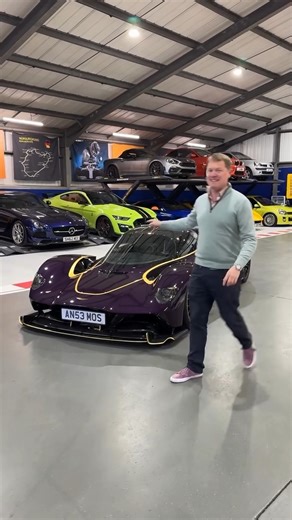 Look what’s at The Shmuseum! Special visitor | The Shmuseum