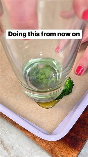 Delicious broccoli bites 🤤 Learn how to make tasty, crunchy broccolli bites sure to please even picky eaters. This original video was produced by Network Media LLC, and Liz & Jeff. #broccoli #snacks #ketofriendly #cheeselover | Home Hacks & Easy Snacks