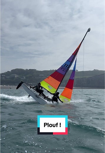 Apprendre à naviguer en catamaran : Conseils pratiques