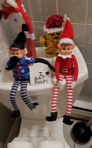 Toothpaste snowman ⛄️ Shark Tank, Toilet eats poop 🤣 Splish Splash Elves taking a bath 🛁 🎄❄️