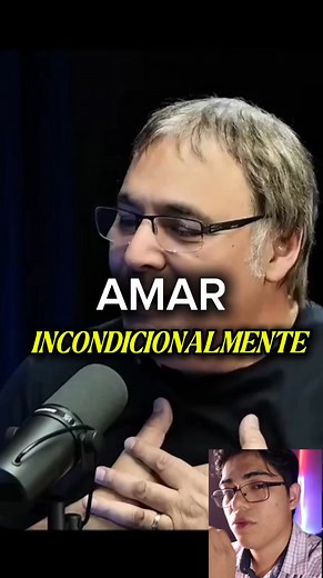 🎙️ Amar incondicionalmente no es un acto común… es un acto valiente. Porque amar sin condiciones significa aceptar, respetar, cuidar… incluso cuando el otro no puede darnos exactamente lo mismo. El amor real no exige… acompaña. No controla… libera. Y quien ama sin condiciones… ama desde el alma. ✨ #AmorIncondicional #AmarDeVerdad #ReflexiónDeVida #SentimientosReales #MotivaciónDelCorazón #AmorQueSana #InspiraciónDiaria | Gérzon Rivera