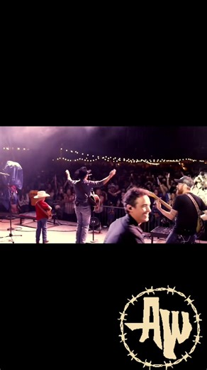 We’re never going #outtastyle! Love y’all! #aaronwatsonmusic