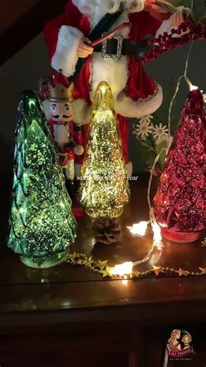 ✨ Christmas Tree Lamps in Red, Yellow & Green | Cozy Holiday Home Aesthetic 🎄