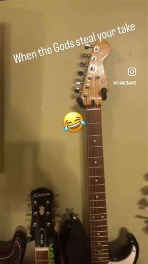 Brutal string break 😂 These strings were 2 days old! 🎸