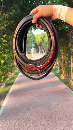 Car Door Sealing Strip: Reduce Wind Noise Effortlessly