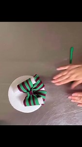 Cake decorations 👌 • • • • #gumpaste #gumpasteflowers #sugarflowers #sugarflower #sugarflowerart #artsugar #cake #cakes #cakedecorator #cakedesign #cakedecorating #cakeart #cakeartist #cakedecoratorsofinstagram #cakesupplies #topper #toppers #flowers #birthdaycake #weddingcake #weddingcakes #cakemaker #cakemaking | Garden Sugar Flowers