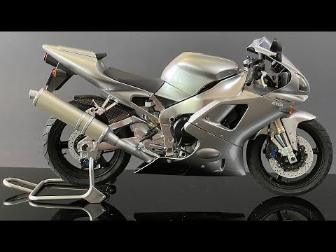 [Full build] Yamaha YZF-R1 & Taira Racing - Motorcycle Model 1/12 (Tamiya)