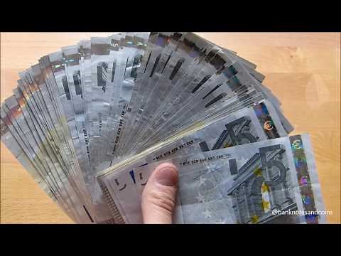 Counting stack of 5 Euro bills