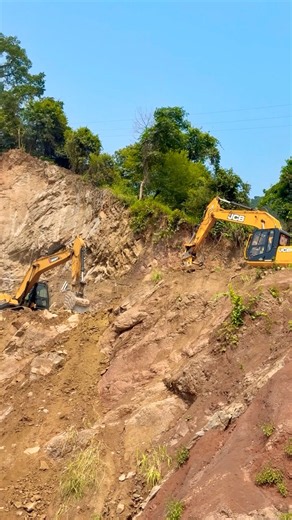 Bob the Builder in the Hill | Excavation by Crane | Mountain Cutting Work #travel #jeniloworld