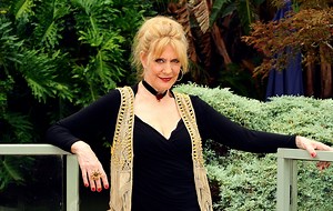 Celebrated Australian singer Renée Geyer has died, aged 69
