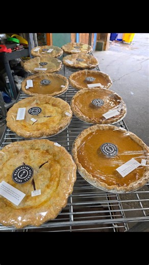 Fresh local pumpkin pie 不 | Fresh Off The Farm | Facebook