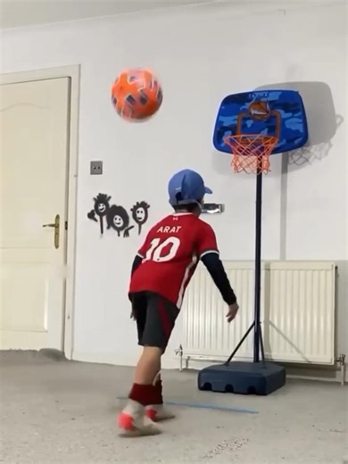 Football greatest moments 🤯 #ronaldo #viralvideo #reels