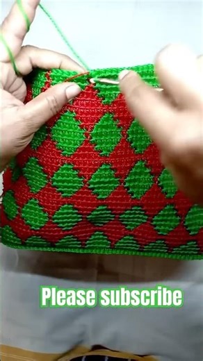 How to make crochet bag red and green combination #knitting #keşfet #handmadebag #handbags #purse ￼
