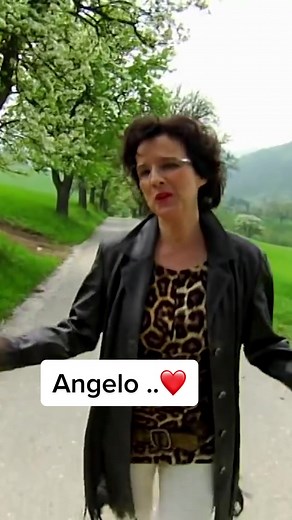 Held der Liebe: Monika Martin und Angelo im Musikvideo