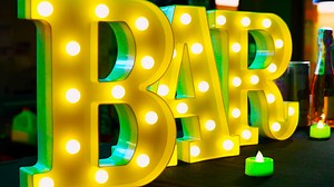 Now featuring: Tufts' Pop-Up Pub! Taking place at the at the Hotung Cáfe on the Medford/Somerville campus, the Tufts community has the offerings of a campus pub for the first time since 1994. | Tufts Dining https://brnw.ch/21wR0ey | Tufts Alumni | Facebook