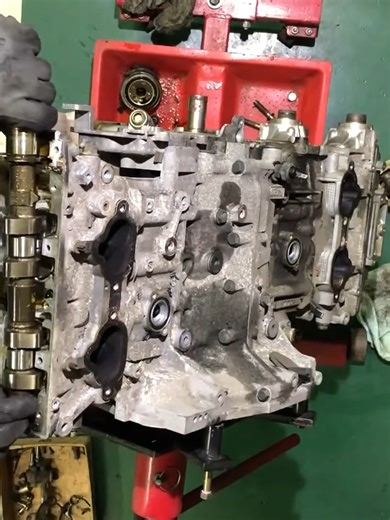 Understanding the Internal Structure of Boxed Engines