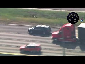 Chicago police chase minivan, clocking speeds up to 100 mph, to suburban mall