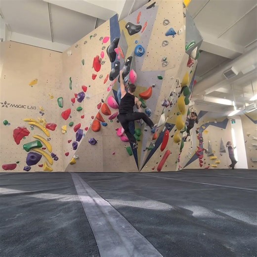 White man cannot send black V7