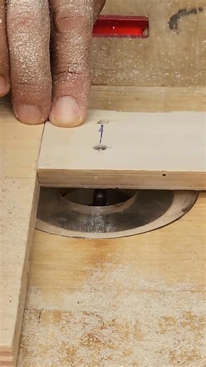 Beautiful simple wood working joints #woodcraft #woodworking #like #work #wood #carpen | The Wood Industry