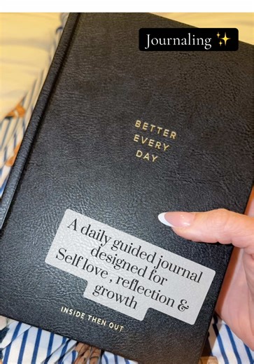 Want to get better everyday? This daily guided journal will help you to create self love , reflection , and have personal growth. Invest in yourself. You are worth it #journal #journaling #selflovejourney #investinyou
